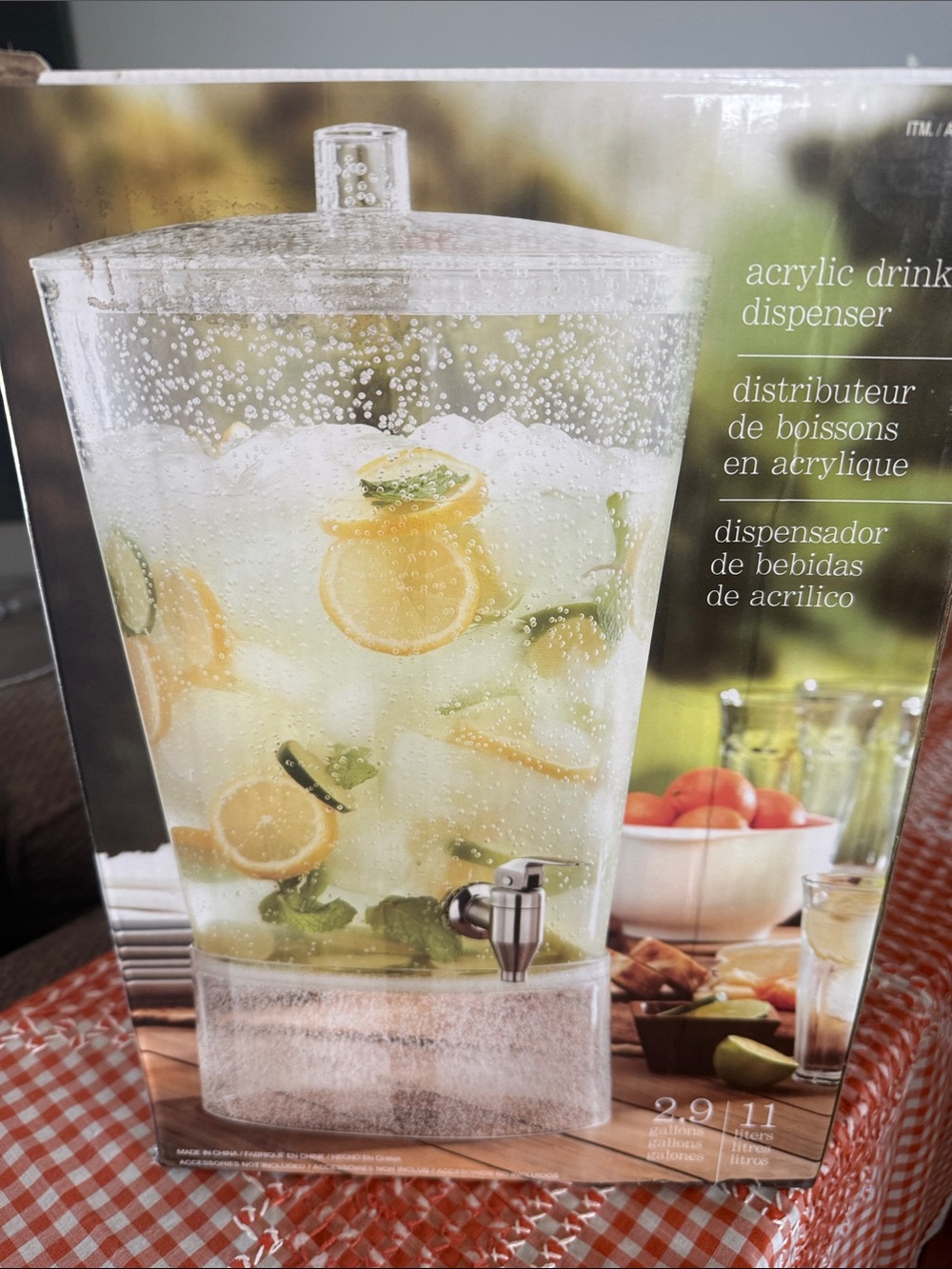 Clear Acrylic Beverage Dispenser with Lid and Spigot